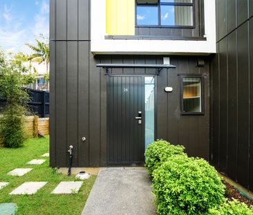 Modern Corner Townhouse - Photo 3