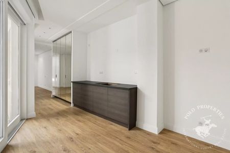 Appartement à louer à Paris 8Ème - Photo 4