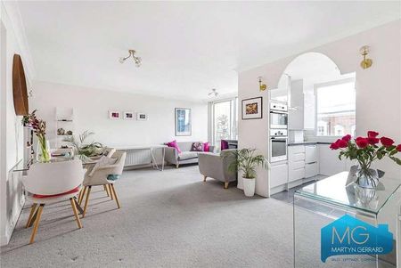 Hendon Hall Court, Parson Street, Hendon, London, NW4 - Photo 2