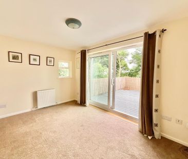 4 bedroom detached house to rent - Photo 4