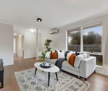 Comfort, Style & Convenience in a Great Werribee Location - Photo 2