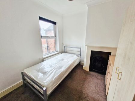 1 bedroom property to rent Room 4 198 Market Street, Eastleigh, SO50 - Photo 5