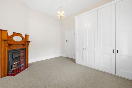 49 Bangalore Street, Kensington VIC 3031 - House For Rent | Domain - Photo 4