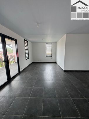 Location Appartement 3 pièces 79m² CAYENNE 97300 - Photo 1