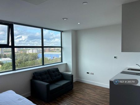 1 bedroom flat to rent - Photo 4