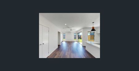 Charming 4 Bedroom home in Banya! - Photo 4