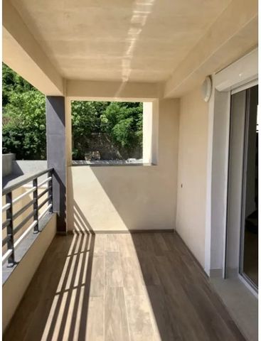 Location Appartement 3 pièces 68m² ST MARTIN DE VALGALGUES 30520 - Photo 5