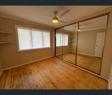 10 Kirkton Crescent, Woodberry, NSW 2322 - Photo 3