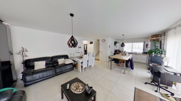 Location Maison 4 pièces 108m² - Photo 1