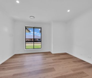 Brand New Modern Home - Photo 6