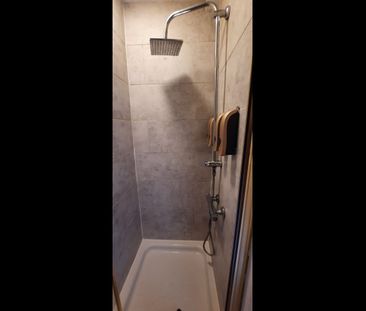 Studio Flat, The Ridgeway, NW9 - Photo 3