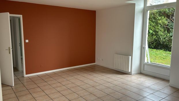Location Appartement 2 pièces 50m² ANGOULEME 16000 - Photo 1