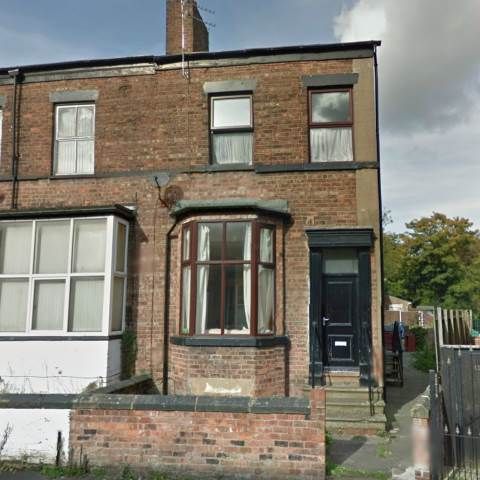 11 Springfield Street, Wigan - Photo 1