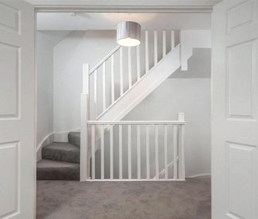 2 bedroom semi-detached house to rent - Photo 3
