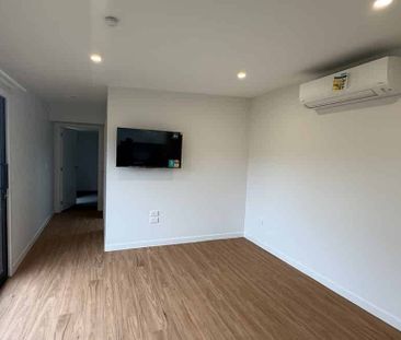 Modern one bedroom property - Photo 5