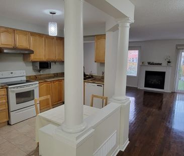 For Lease - 2151 Forest Gate Park, Oakville, Ontario - Photo 2