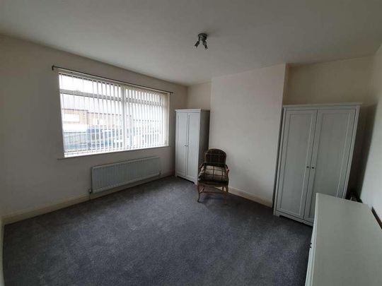 West Road, Newcastle Upon Tyne, NE15 - Photo 1