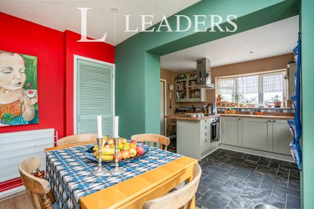 4 bedroom semi-detached to rent Windmill Rise, Woodhouse Eaves, LE12 - Photo 4