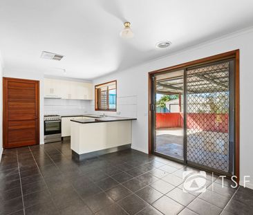 Spacious Family Home in a Prime North Bendigo Location - Photo 5
