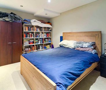 PERFECTLY POSITIONED IN PYRMONT! - Photo 1