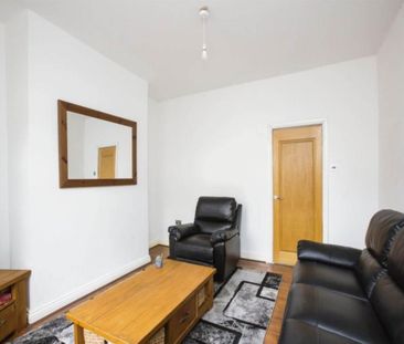 2 bedroom house to rent - Photo 1