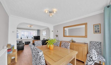 3 bedroom terraced house to rent - Photo 4