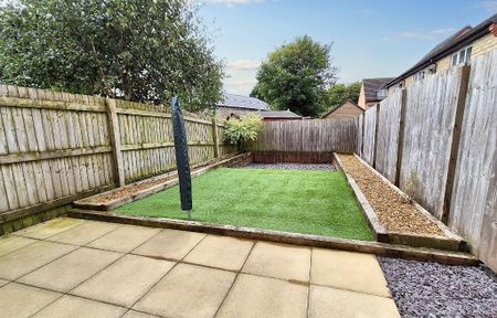 3 bedroom semi-detached house to rent - Photo 4