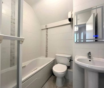 Ardee Court, Ardee Street, Dublin 8 ** 5 MONTH LEASE AGREEMENT ONLY ** - Photo 3