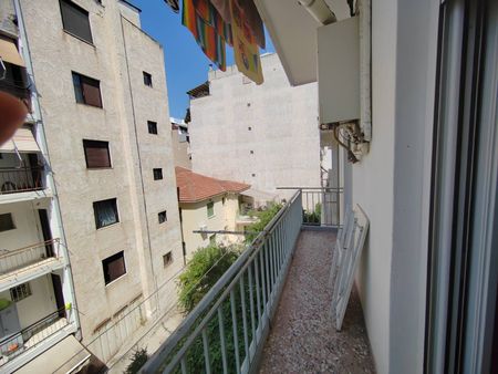 Ενοικιάζεται φωτεινό και λειτουργικό διαμέρισμα 45 τ.μ - Photo 3