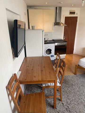 Studio Flat, Norbury, SW16 - Photo 4