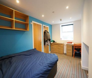 Flat 50 Holyhead Road - Photo 2