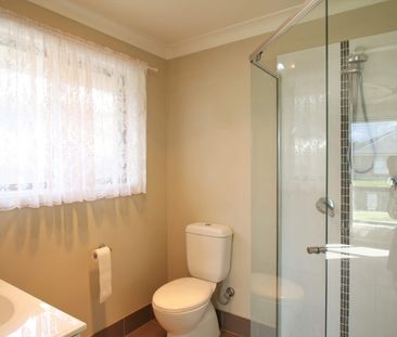 Family Home In North Orange - Photo 4