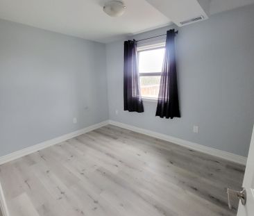 For Lease - 531 Essa Road Unit# 1, Barrie, Ontario - Photo 4