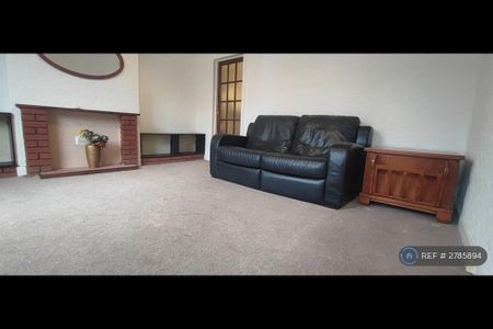 2 bedroom terraced house to rent - Photo 2
