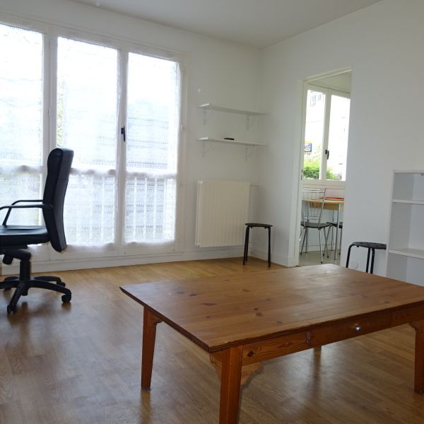 Location Appartement 1 Pièce 27 m² - Meublé - Photo 1