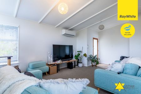 Experience the charm of this home nestled in the tranquil neighborhood of Titirangi. - Photo 2