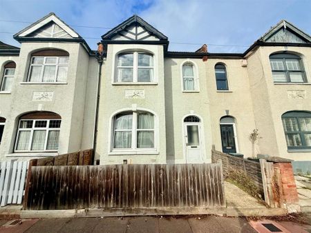 3 bedroom terraced house to rent - Photo 4