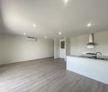 Park Fronted Poise! - Photo 6