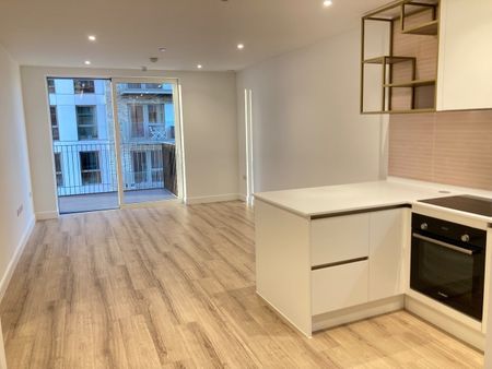 1 Bed Flat, Quay Walk, HA0 - Photo 4