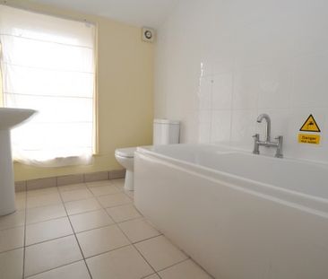 MODERN 5 BEDROOM TERRACE 58 GLADSTONE LANE Student accommodation Sc... - Photo 5