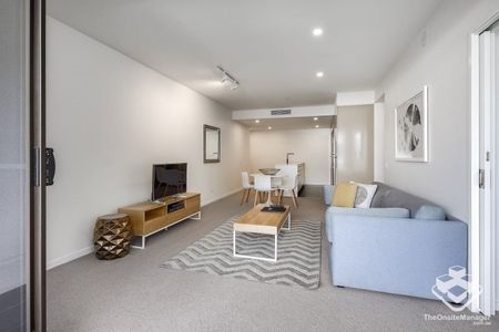 Unfurnished 2Bed 2Bath 1Car apartment for rent - Photo 4