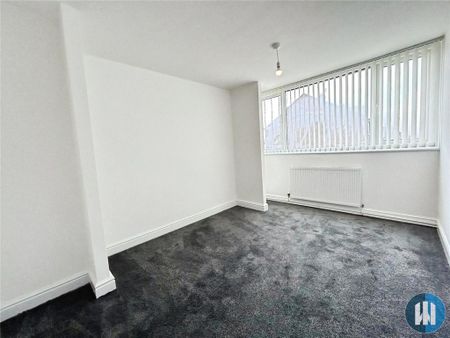 3 bedroom end of terrace house to rent - Photo 2
