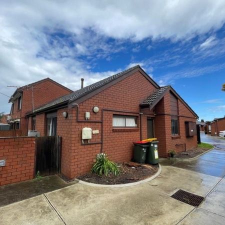 The Perfect Location! - Photo 4