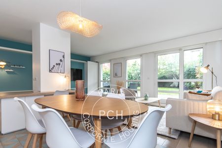 Boulevard Saint Denis, - Photo 3