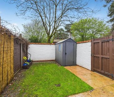 2 bedroom end of terrace house to rent - Photo 3