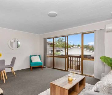 Spacious and Comfortable 2-Bedroom Home in a Super Convenient Location - Photo 3