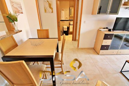 Apartamento de alquiler en Central, Jardines del Mar - Photo 5