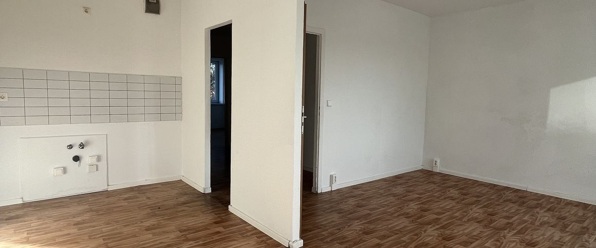 3 Zimmer + Balkon in zentraler Lage - Photo 1