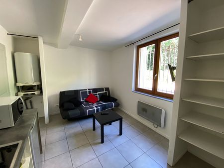 Location appartement 1 pièce, 15.50m², Castelnaudary - Photo 5