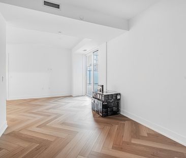 For Lease - 333 Sunseeker Avenue Unit# 139, Innisfil, Ontario - Photo 1